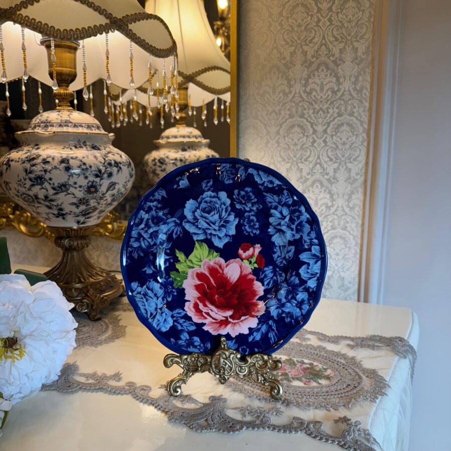 Versailles Rose plate