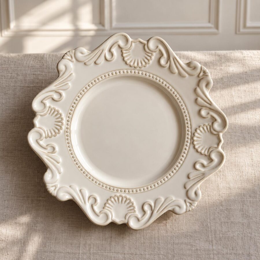 Versailles Heirloom Plate