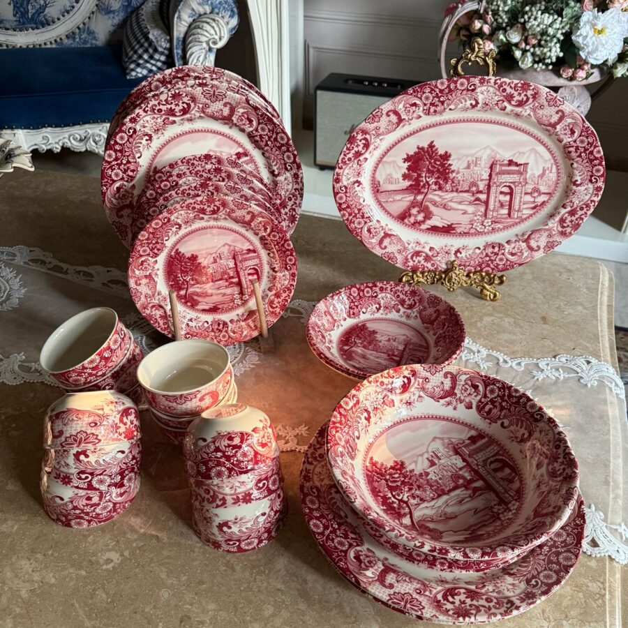 Old Estate Arches Dinner Set - Red Edition