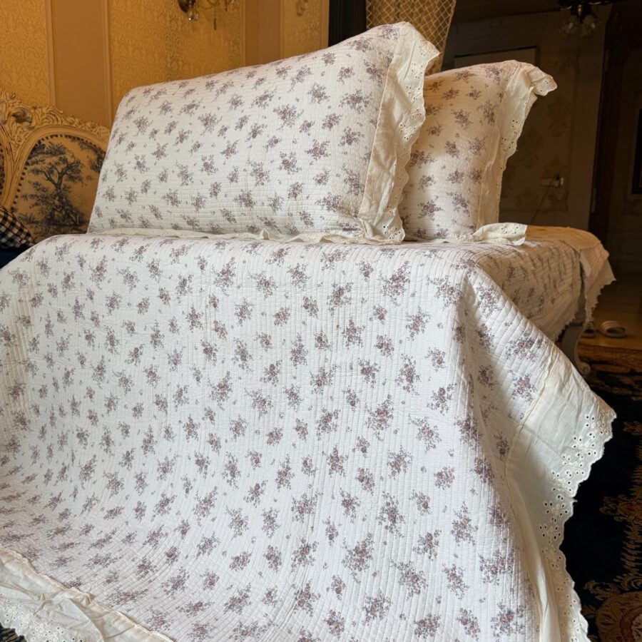 Rosé Charm Quilted Bedcover Set