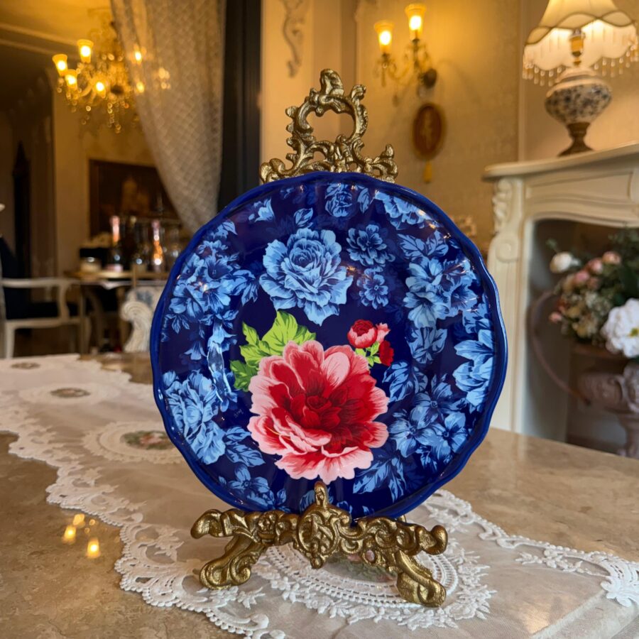 Versailles Rose plate