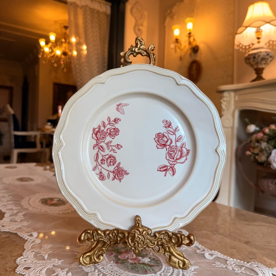 Vintage Rosé, 9.5" plate