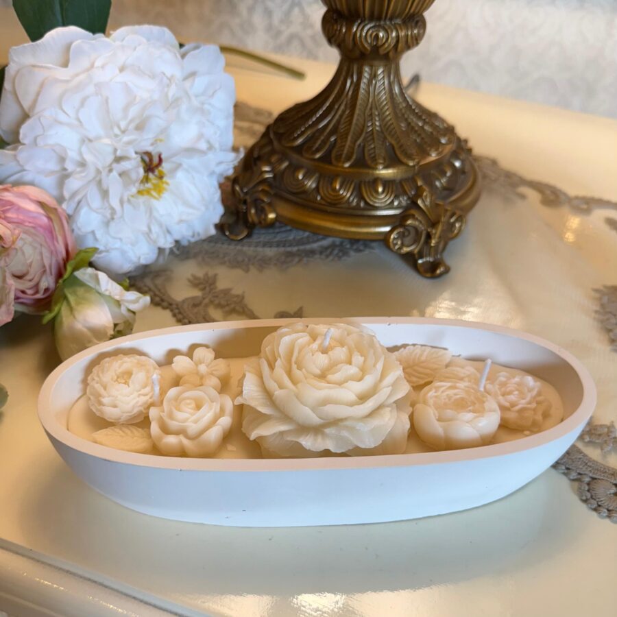 Roselle Bloom Table Candle