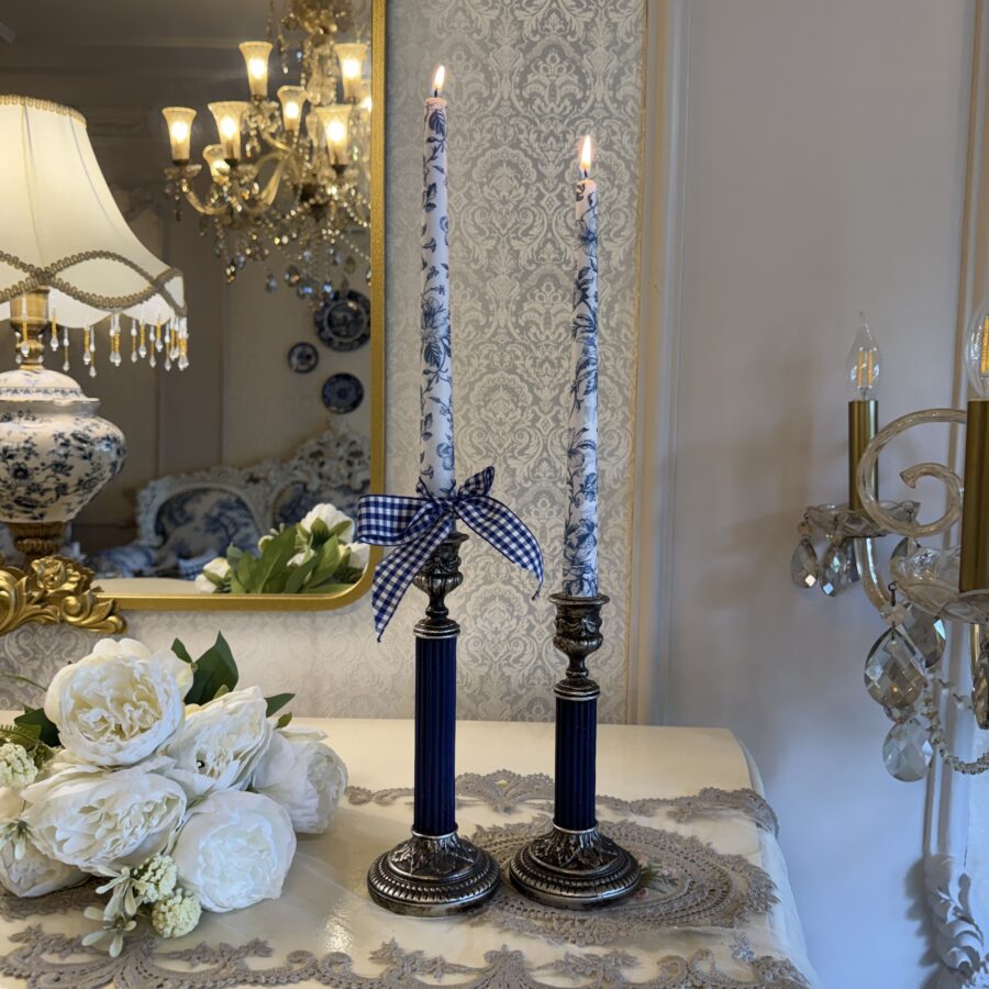 Duke of Windsor Candlevases Holder  Pair