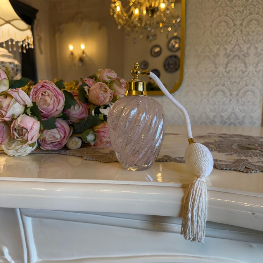 *Blush Élégance Perfume Atomizer*