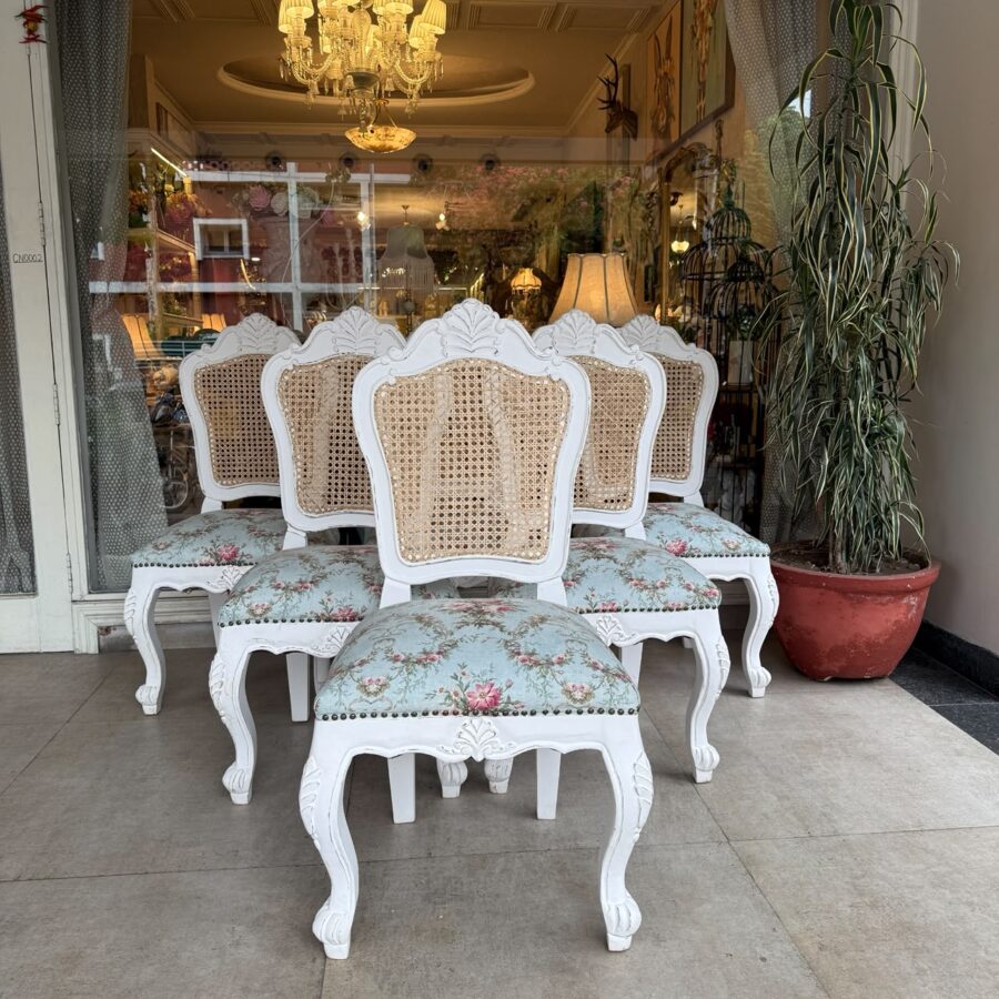Château de Provence Dining set