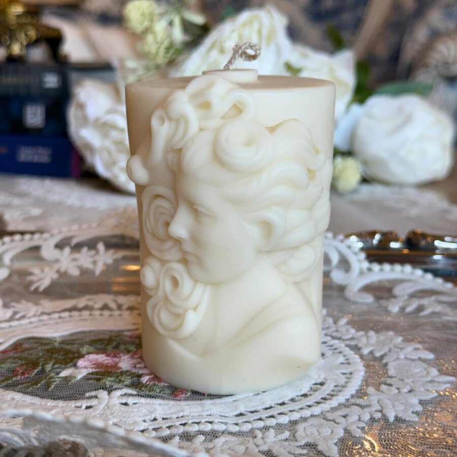 Medusa Royale Candle