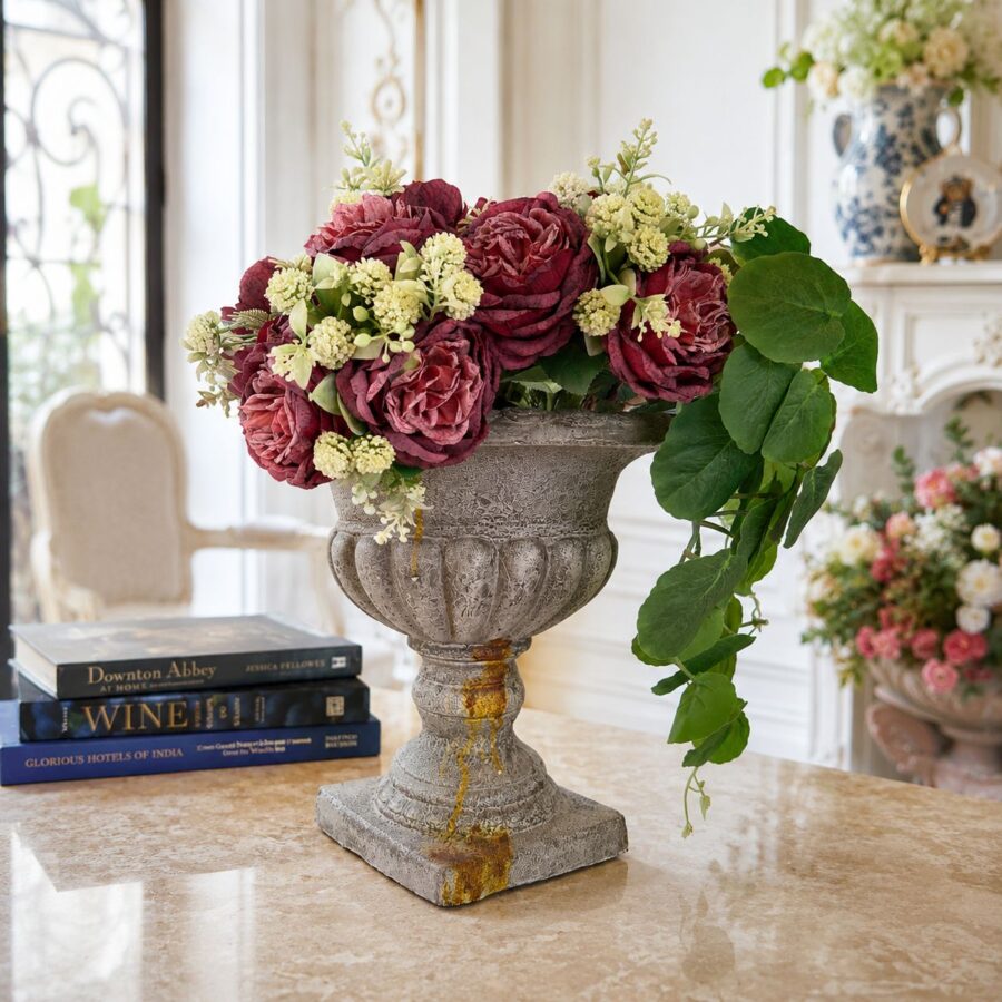 Cotswold Courtyard Urn