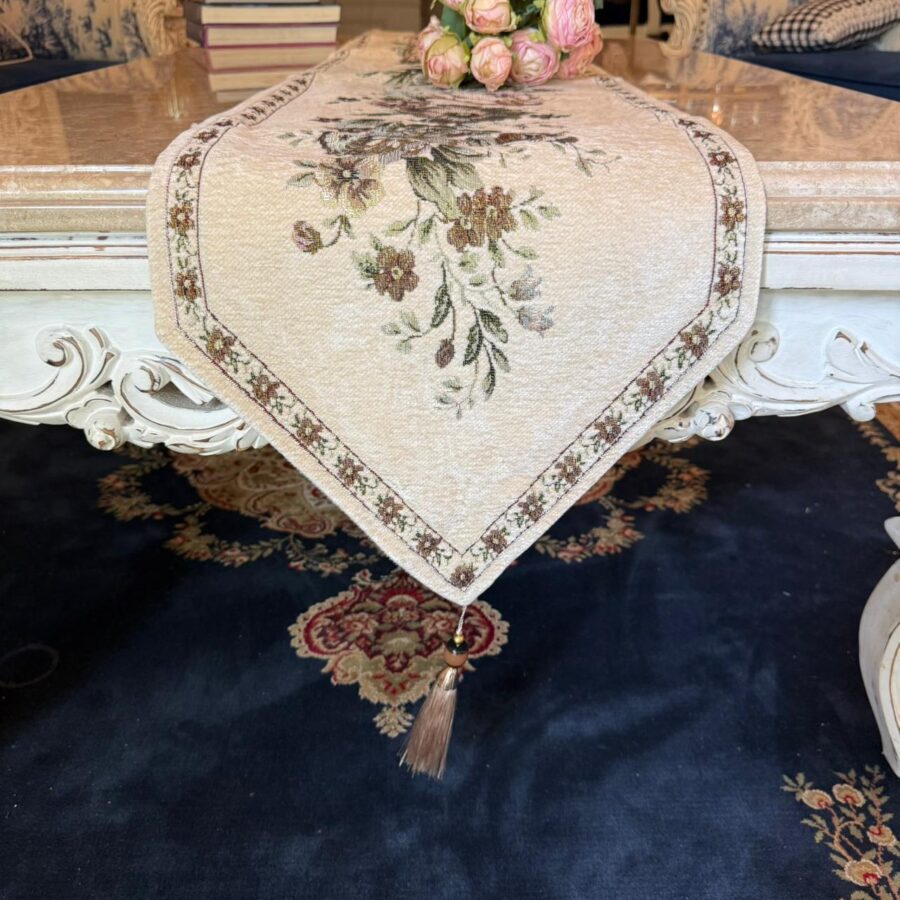 *Rosa Bella Italian Table Runner*