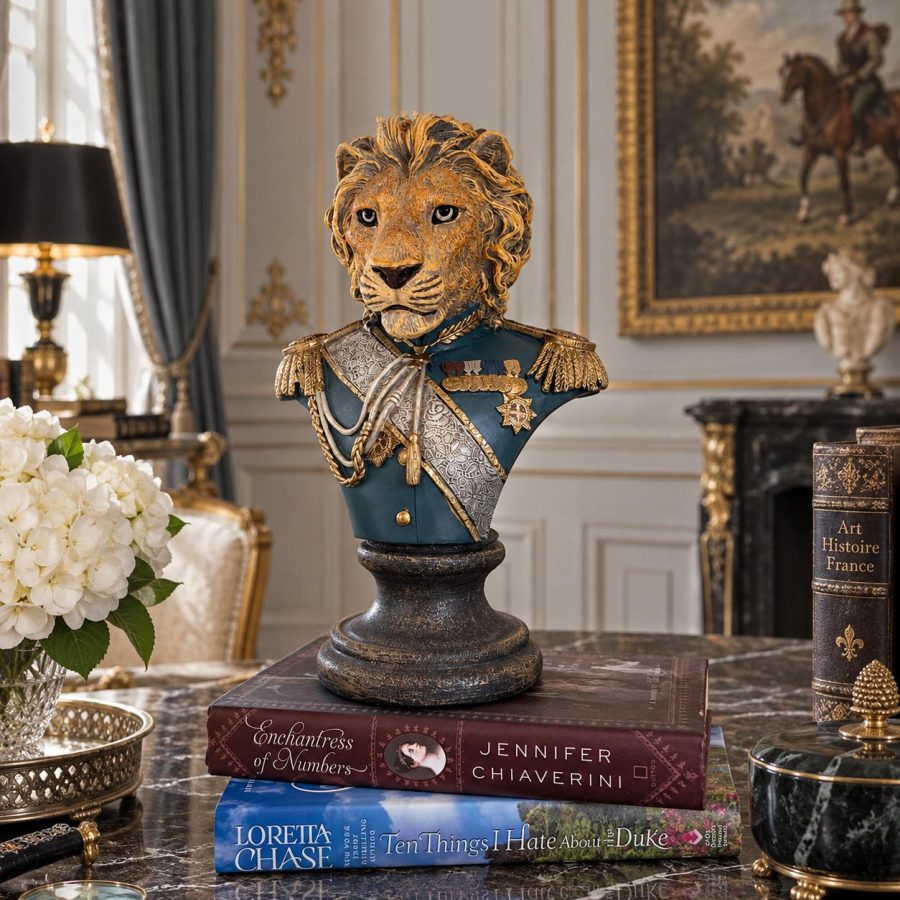 The Regal Lion Sculpture