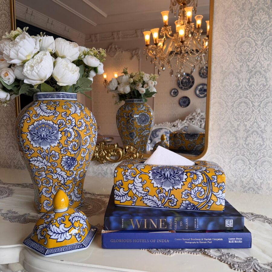 Ottavia Tissue Holder